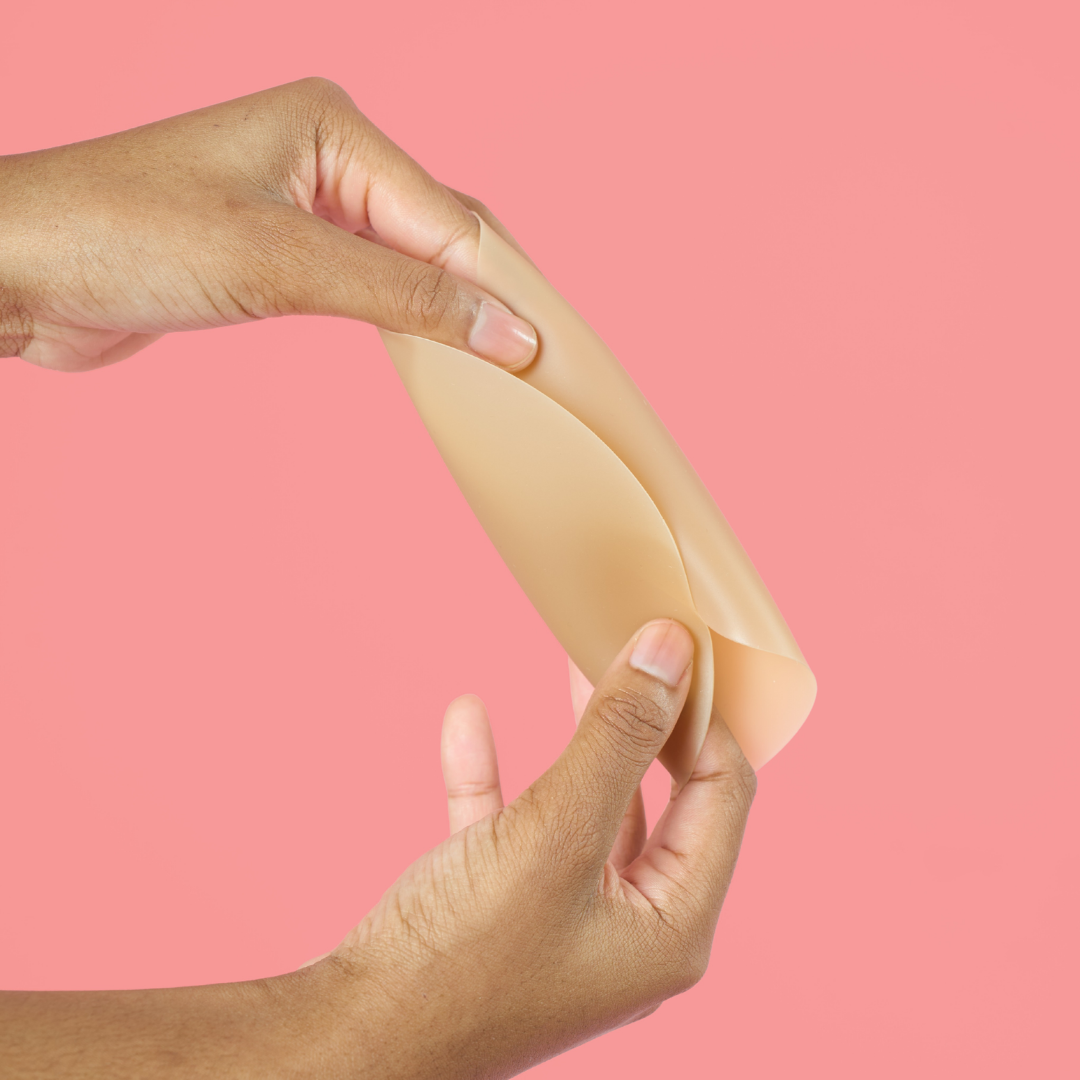 Tapa-mamilos Triângulos com Adesivo